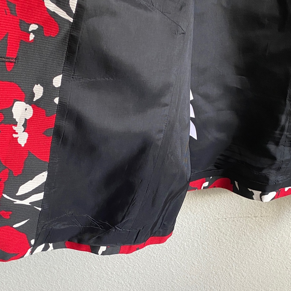 Anne Klein Red and Black Floral Blazer - Picture 14 of 16